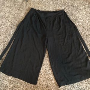 Bono Black Gaucho Pants XL